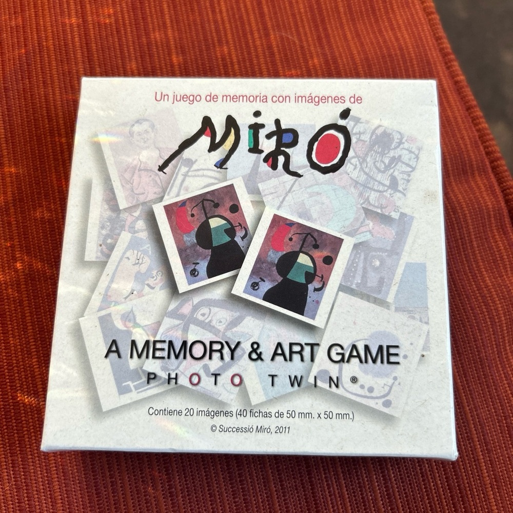 Miro A Memory & Art Game Photo Twin